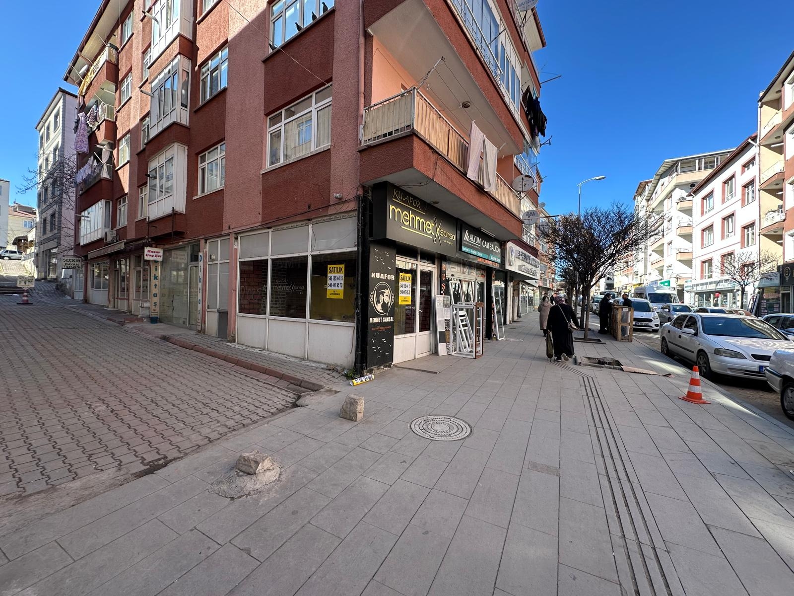 HÜRRİYET CADDESİ ÜZERİ DÖRTYOL YAKINI SATILIK KÖŞEBAŞI DÜKKAN