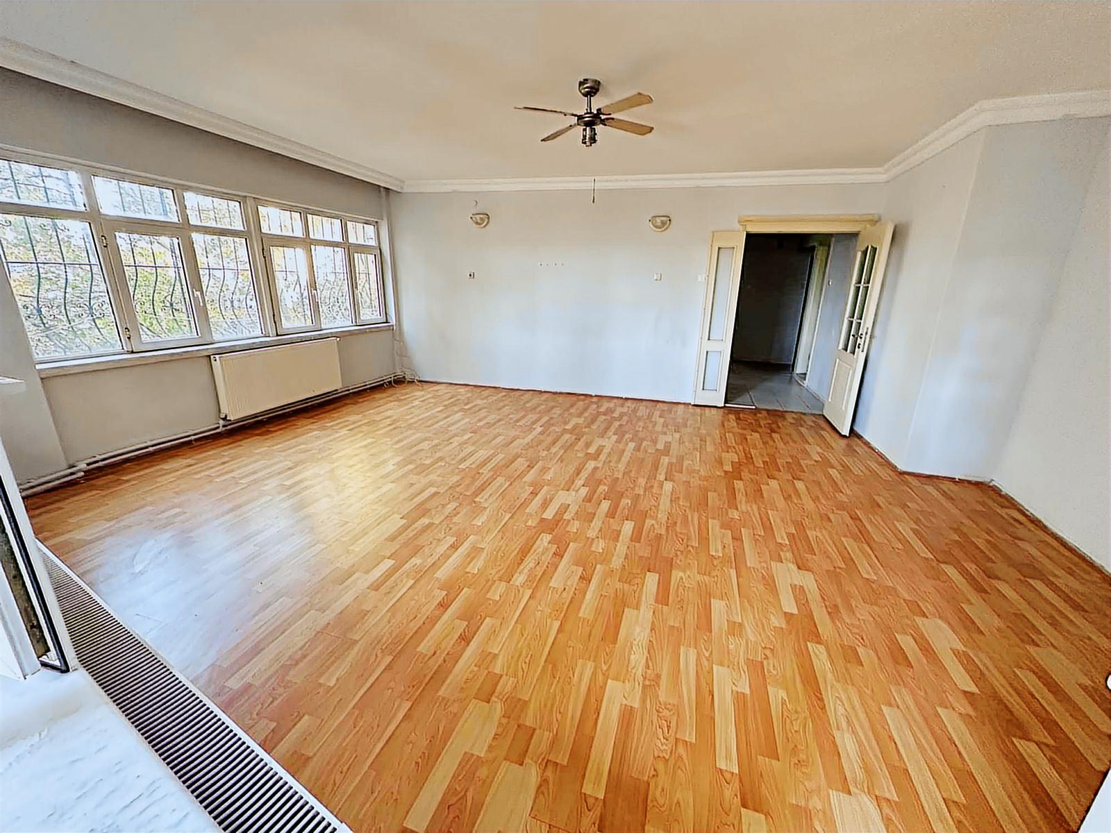 İ&F GAYRİMENKULDEN YAYLACIKTA 1. KAT ARAKAT YAPILI DAİRE