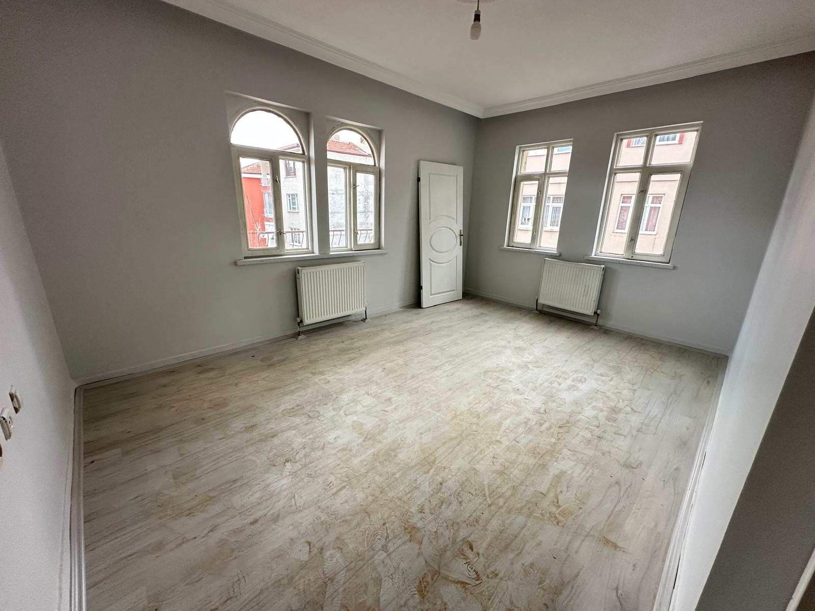İ&F DEN OVACIK DA KİRALIK İÇİ YAPILI ARAKAT 3+1 DAİRE