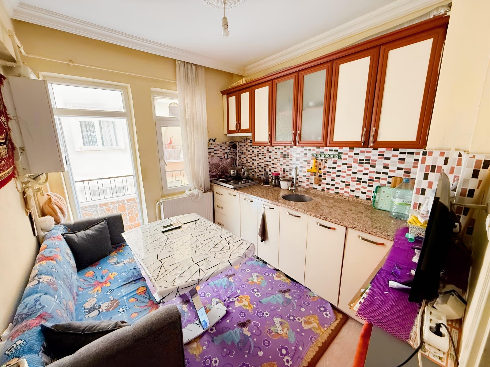 İ&F DEN ÇALILIÖZ DE SAAT KULESİ YAKINI 3+1 2.KAT ARAKAT DAİRE