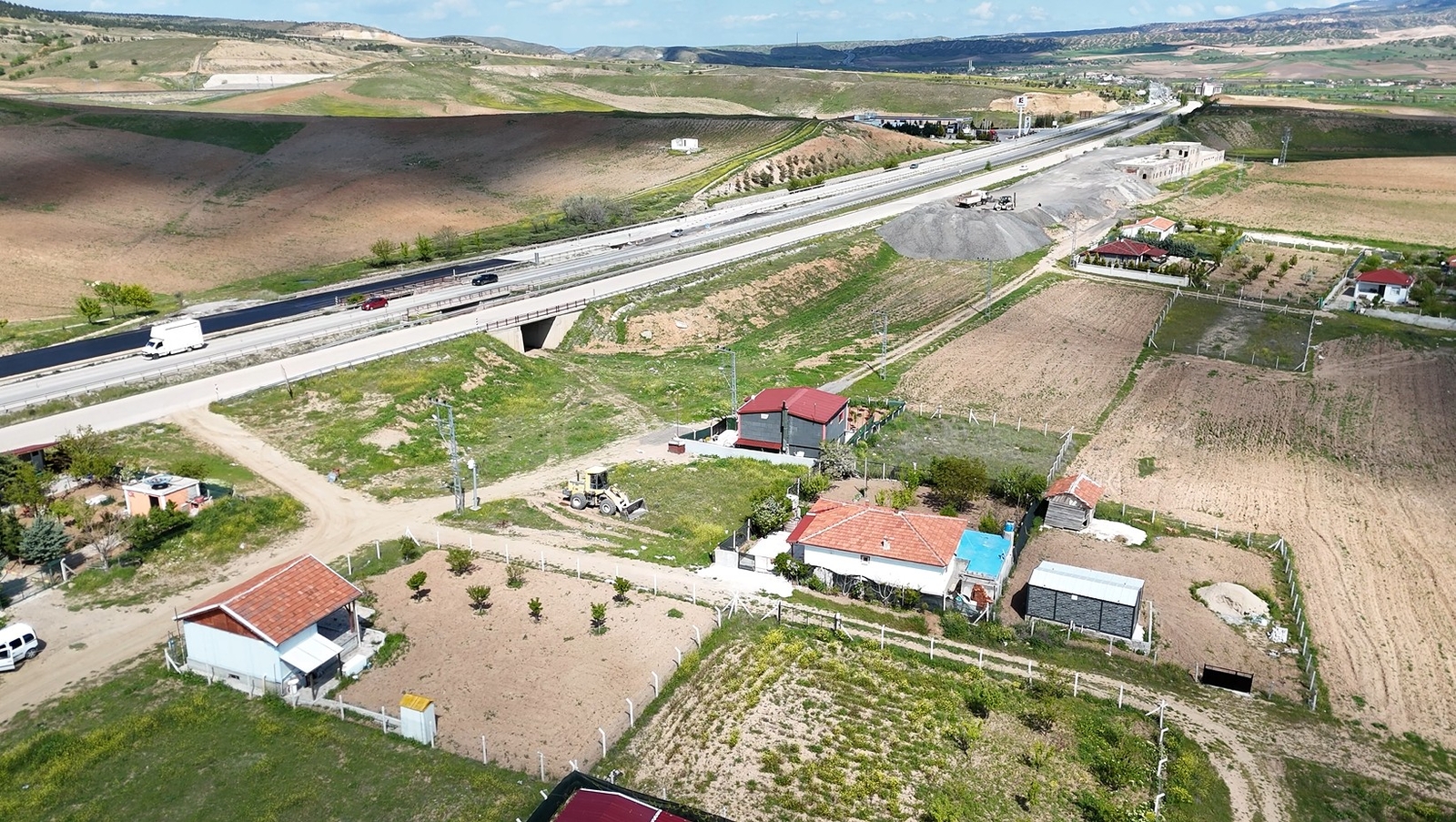 İ&F GAYRİMENKULDEN KİMESKİ DE SATILIK ARSA (açıklamayı okuyunuz)